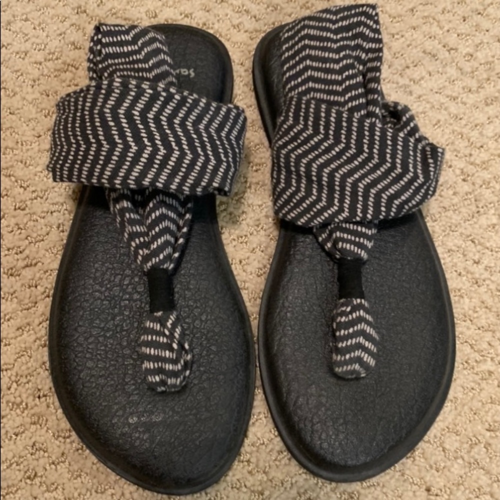 Sanuk Yoga Wrap Sandals size 7